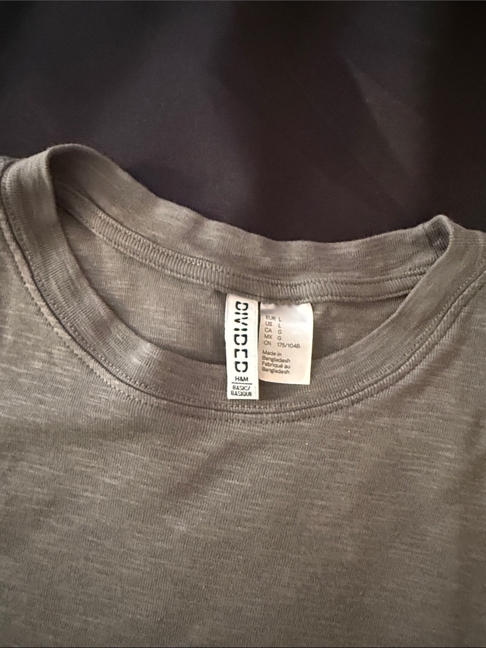 Divided Light Olive Short Sleeve Crewneck Tee Size L